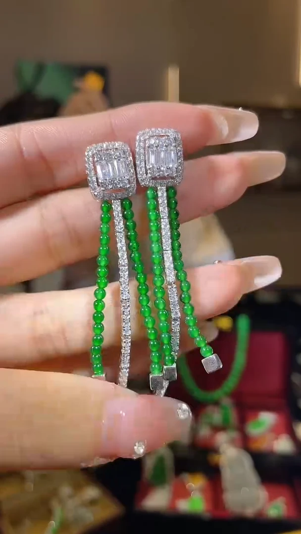 【闪购商品】翡翠耳坠未镶嵌天然翡翠A货