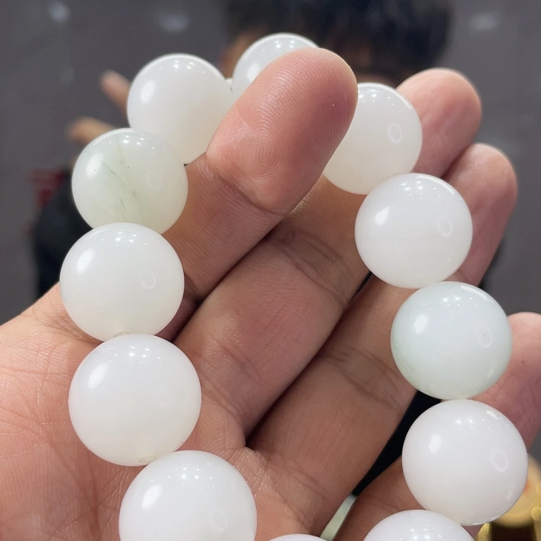 【闪购商品】软玉卡18天山翠未镶嵌
