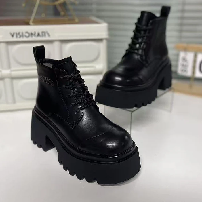 马丁靴秋冬季系带时尚百搭休闲英伦风女鞋圆头黑色粗跟厚底女士靴