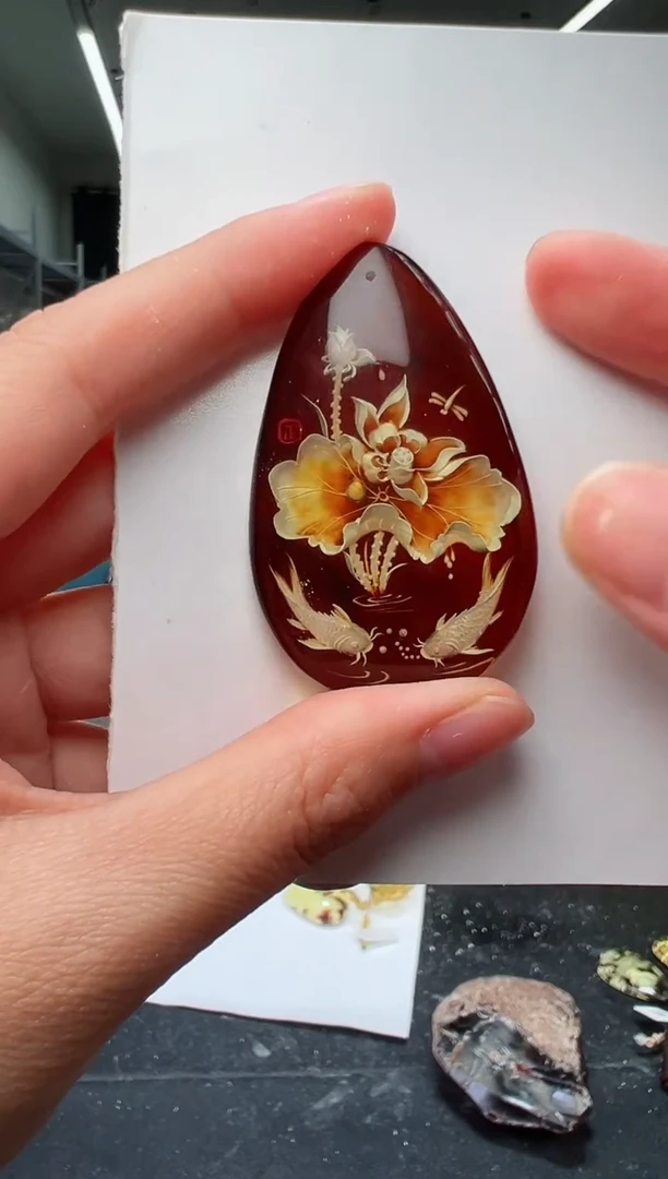 【闪购商品】琥珀颈饰未镶嵌鱼