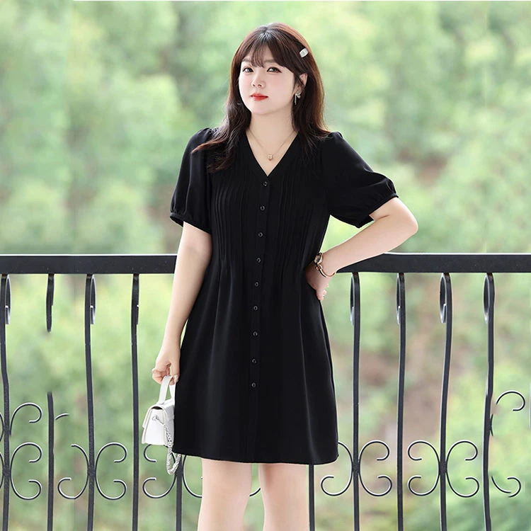 胖MM大码女装显瘦遮肚收腰小黑裙2025夏季新款加宽加大女装新款