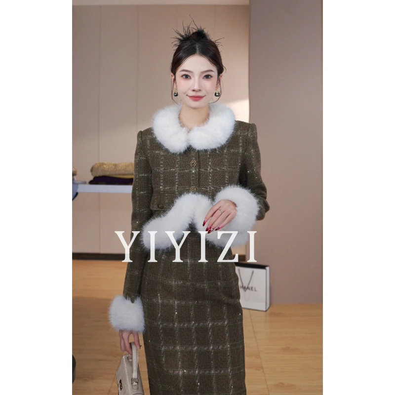 依依子【三川雨季】绿色羽绒小香风套装裙女2024年新款半身裙两件套