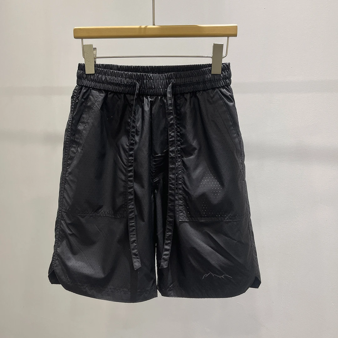 夏季男士时尚纯色轻薄镂空沙滩裤潮流INS透气宽松百搭速干短裤子