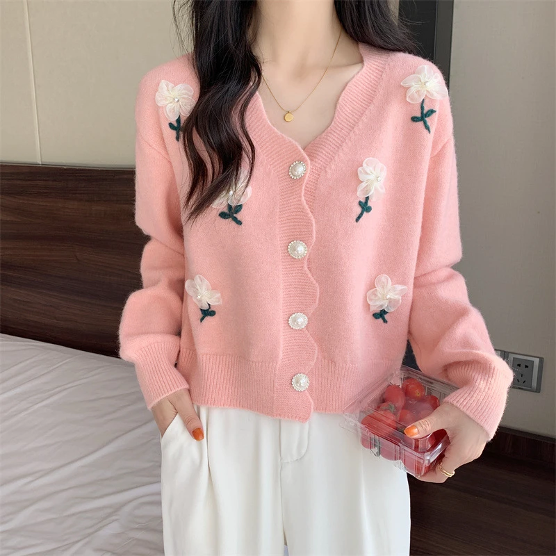 新款春秋软糯立体花朵V领毛衣外套女甜美宽松小清新减龄针织开衫