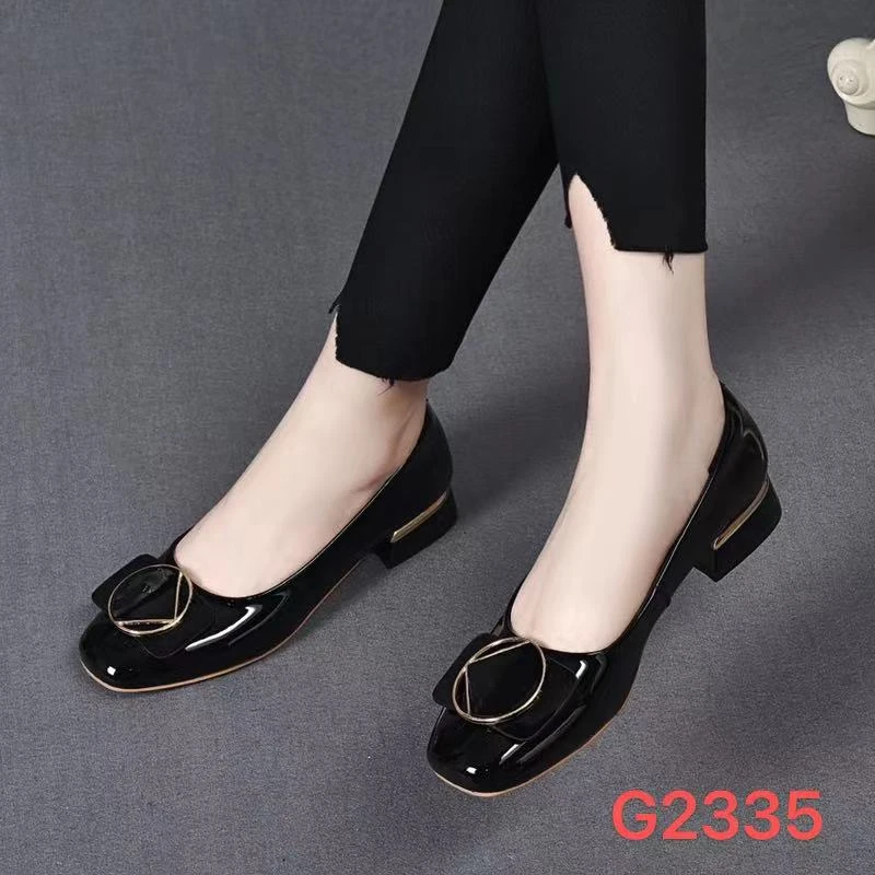 漆皮粗跟圆头韩版浅口单鞋春秋舒适时尚G2335