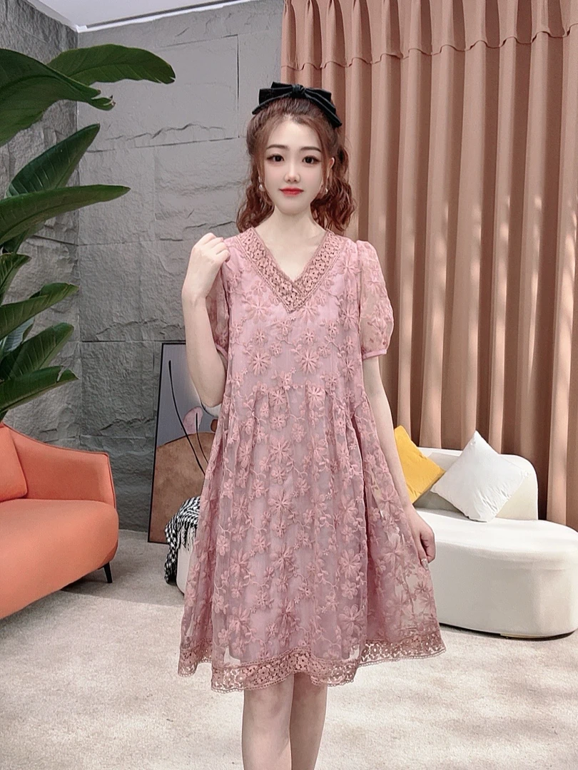 宽松休闲减龄V领时尚气质蕾丝连衣裙8822-9