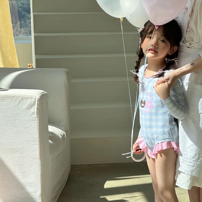 女童新款泳衣多巴胺韩系公主风格子控游泳衣女宝长袖连体时尚女童