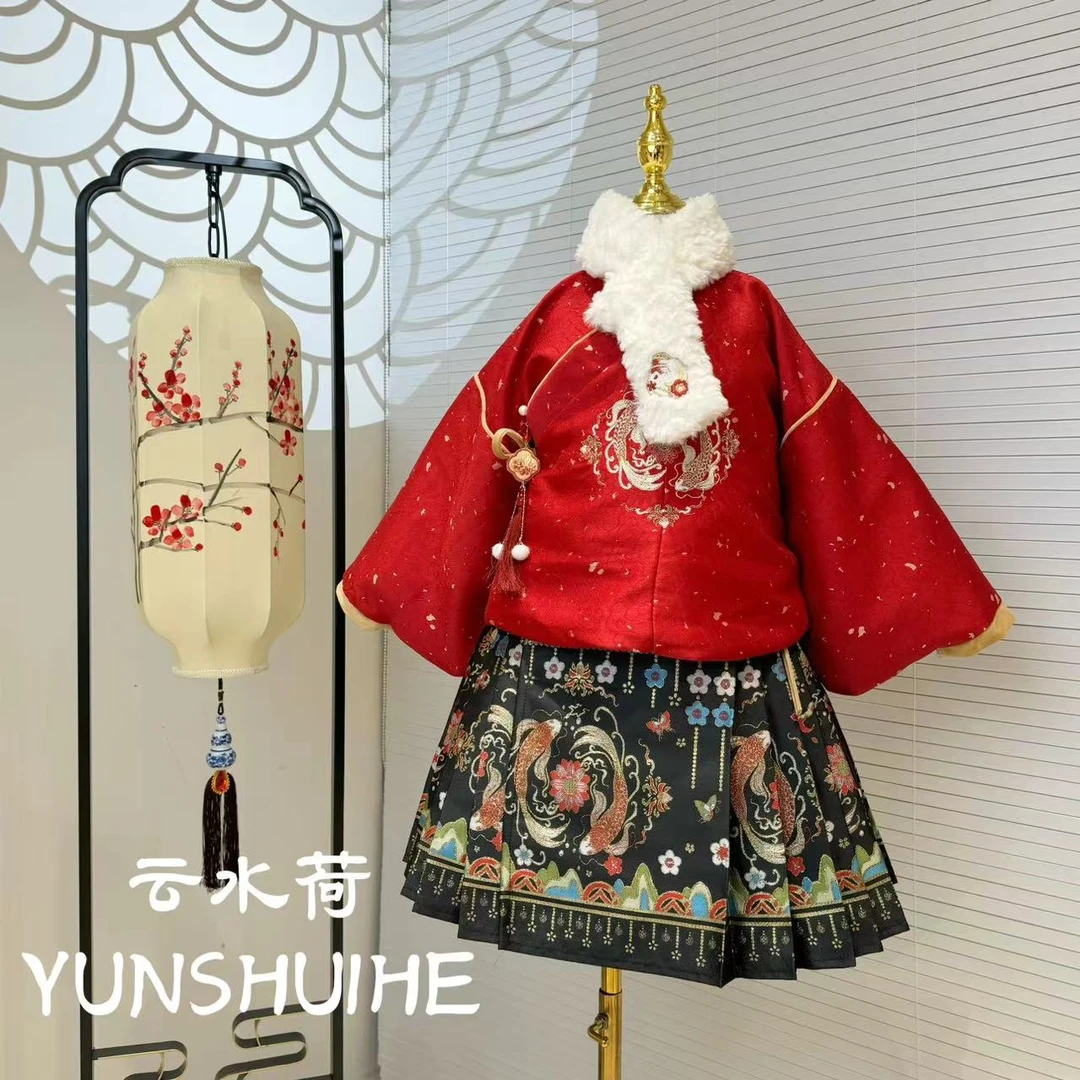 云水荷-女童冬装新款马面裙公主裙加绒加棉汉服套装