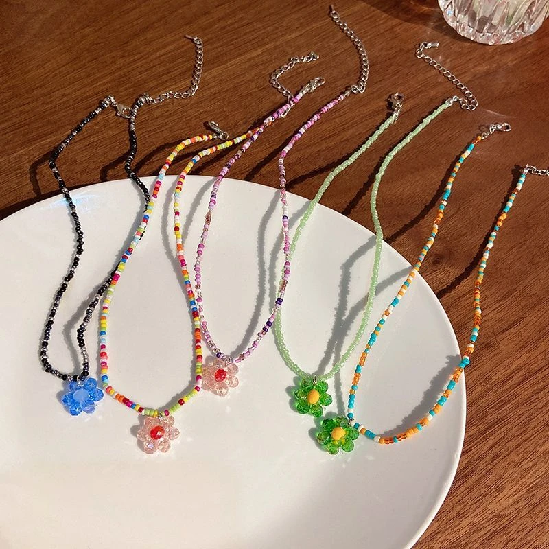 彩色串珠小花水晶项链女韩版ins风独特设计感锁骨链复古颈链配饰