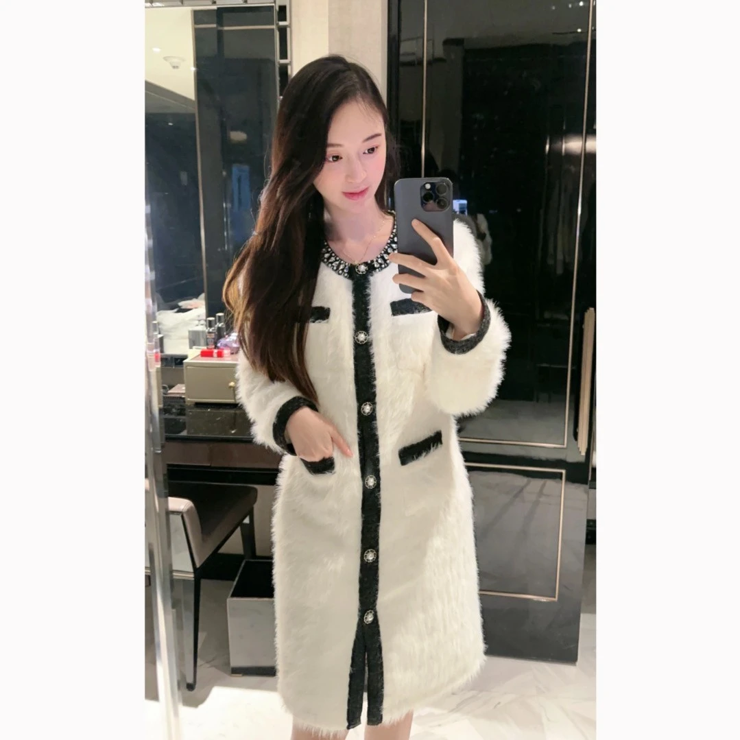 INN定制 白色毛毛精致显瘦减龄小香风羽绒外套 气质晴大大自留