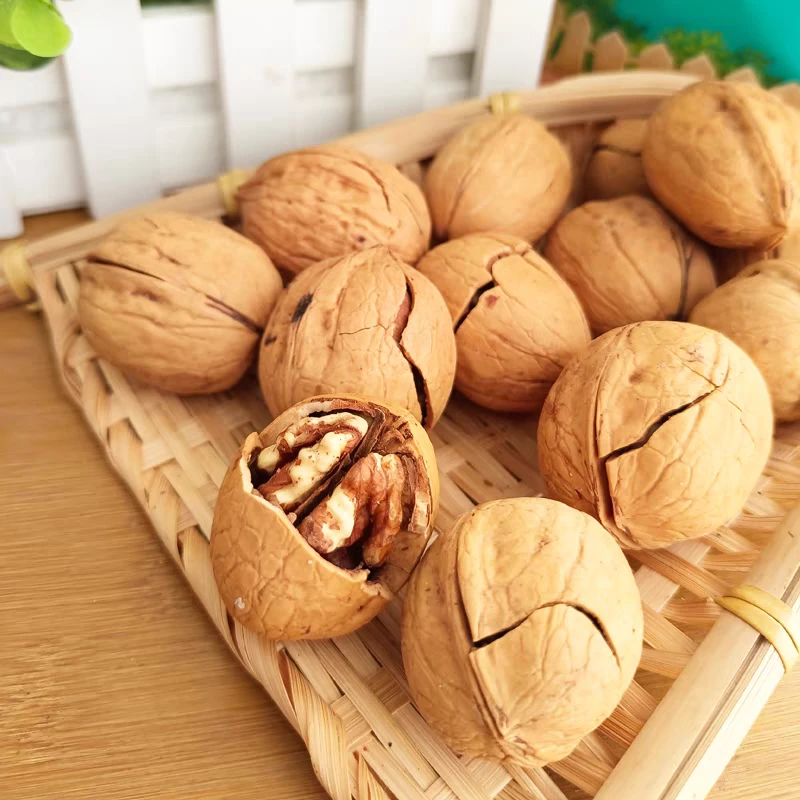 2024年新疆手剥烤核桃500克*2袋