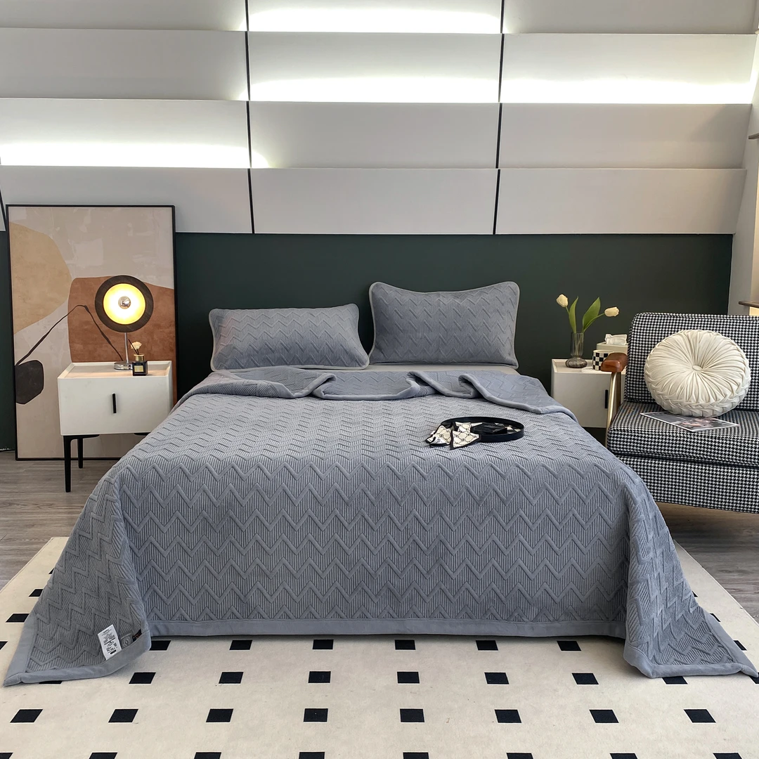 牛奶绒夹棉纯色床盖一面绒一面全棉双面两用款床单轻奢高档绗缝