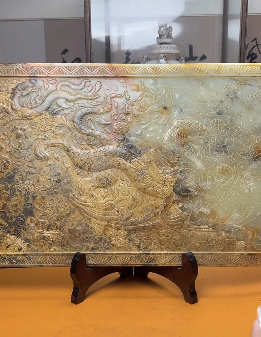 收藏新疆精品摆件一件