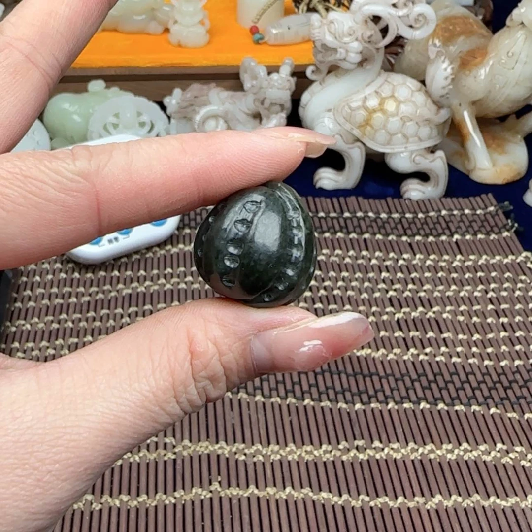 【闪购商品】和田玉挂件未镶嵌玉**明