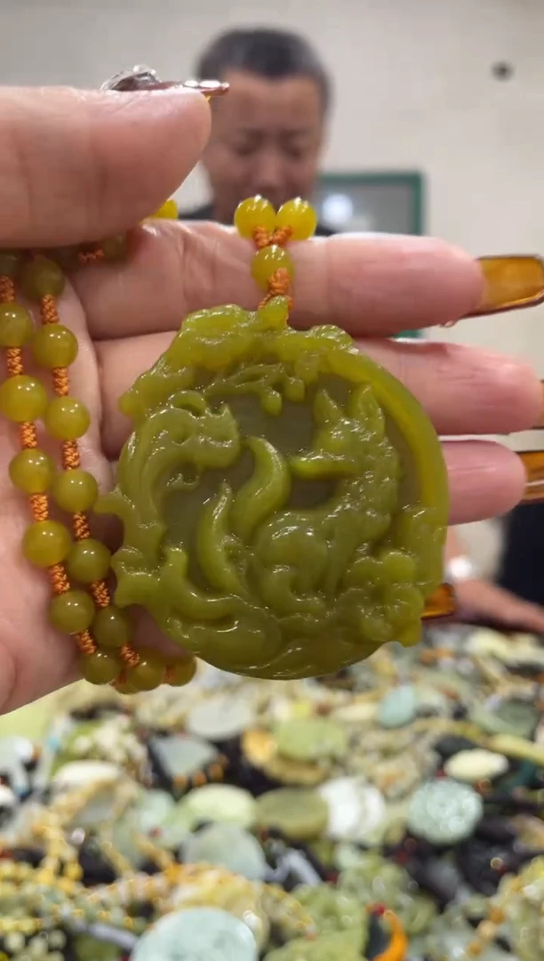 【闪购商品】岫玉吊坠未镶嵌