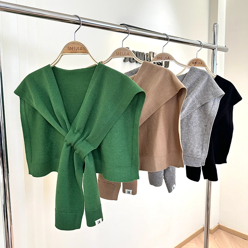 2023春秋韩版时尚小披肩洋气外搭百搭交叉坎肩网红针织纯色护肩