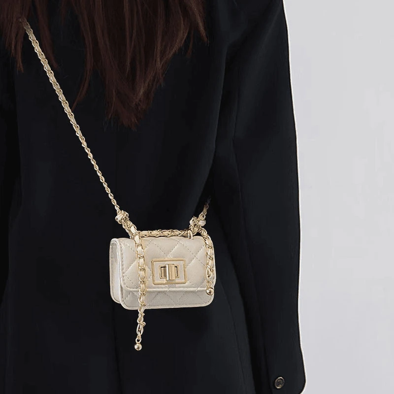 超火精致迷你链条ins包包女2024新款夏季单肩斜挎百搭手机小包包