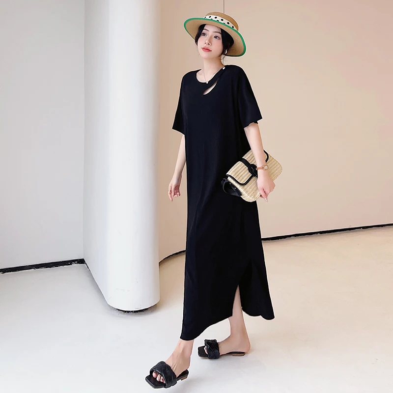 2025夏季新款长款纸片人肌理感细坑条显瘦大码短袖连衣裙女