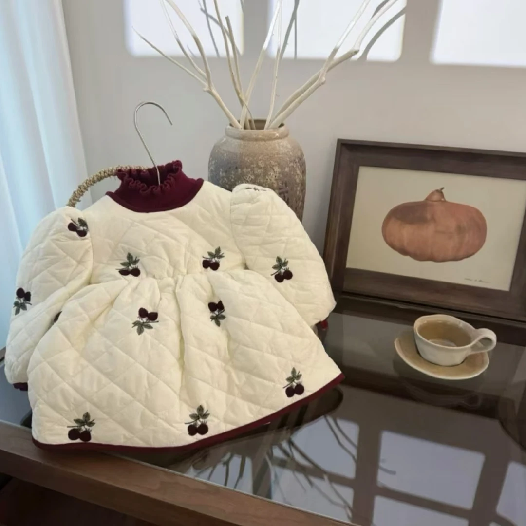 韩国童装女童连衣裙2024秋冬新款小香风儿童刺绣公主裙宝宝棉裙洋