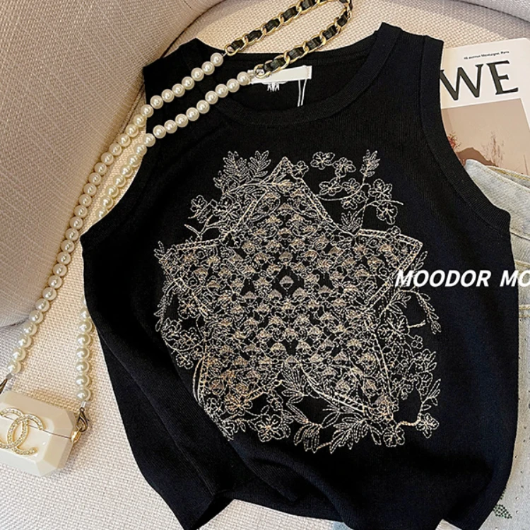法式复古刺绣无袖针织衫黑色马甲背心女夏外穿高级感甜辣坎肩上衣