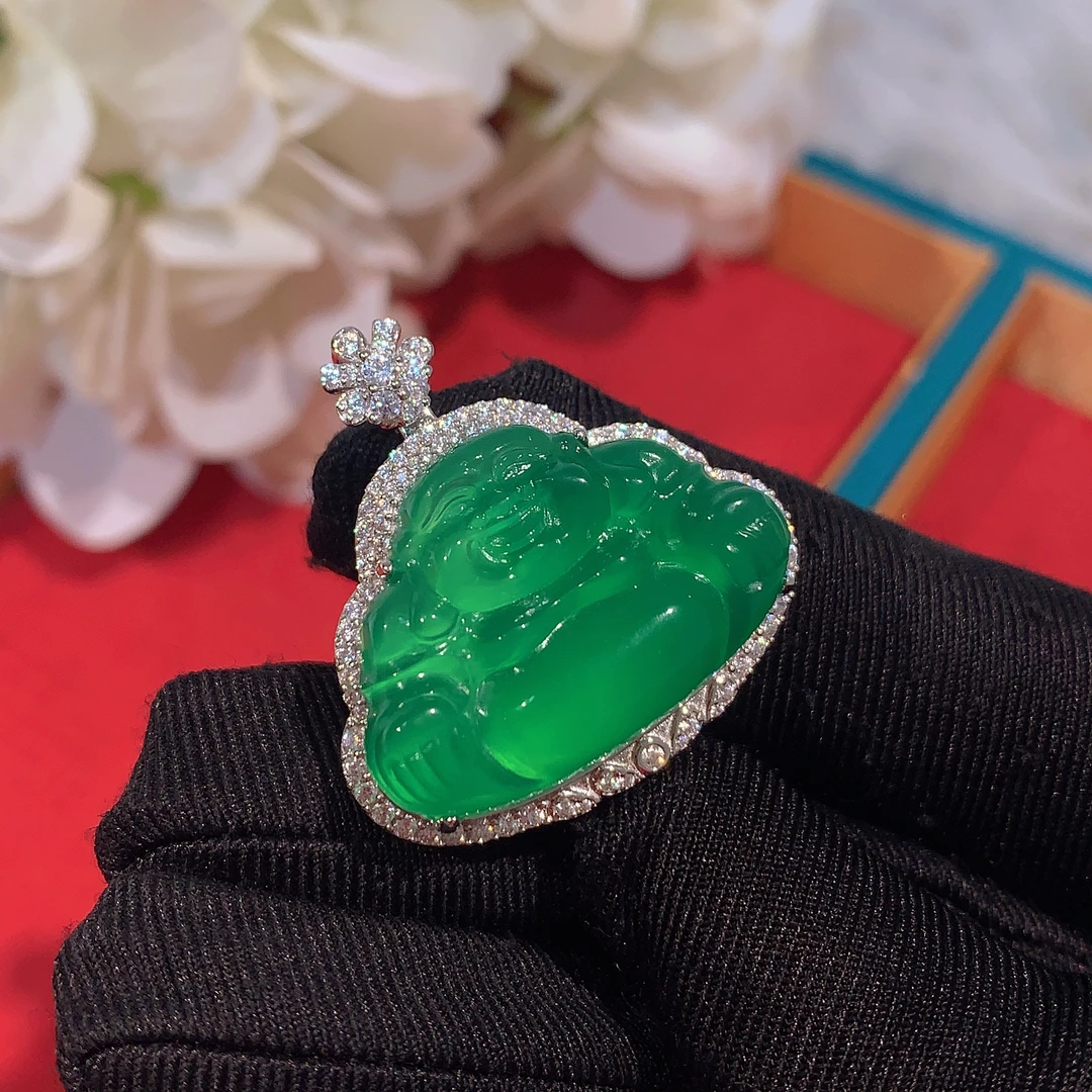 天然阳绿玉髓弥勒佛吊坠s925银磨砂封底镶嵌佛公项链夏季款小挂件