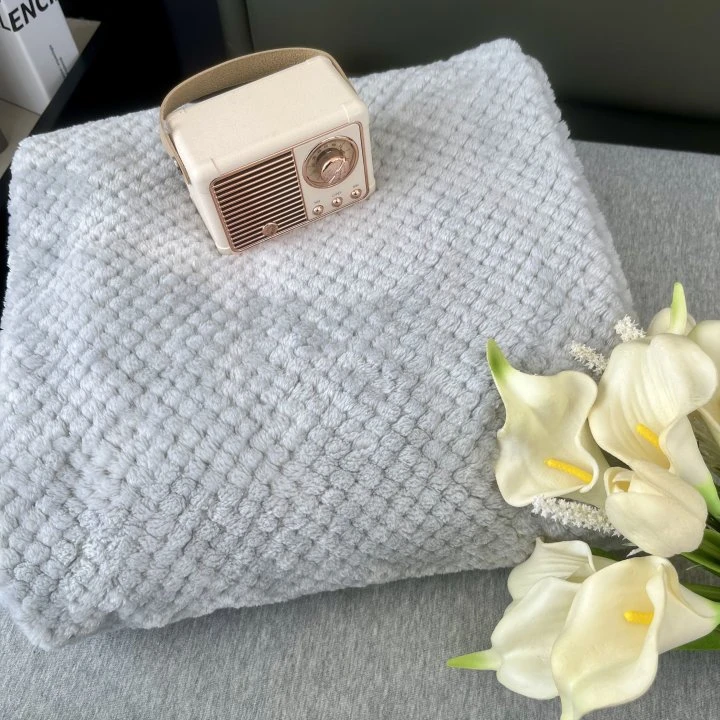 福利毛毯四季通用亲肤柔软单人盖毯办公室宿舍休闲毯子加绒2024款