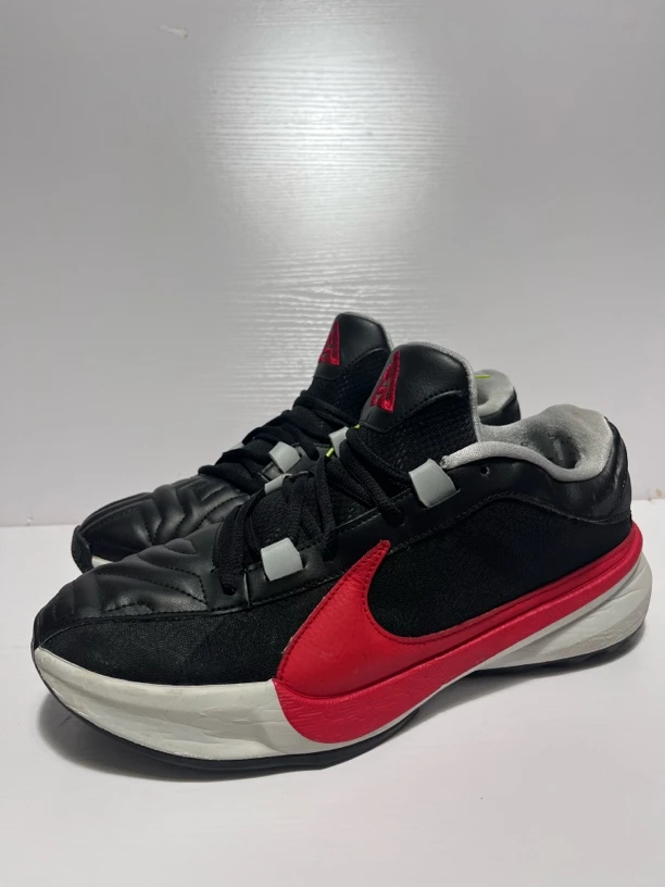 44码篮球鞋 二手正品（图5必看）