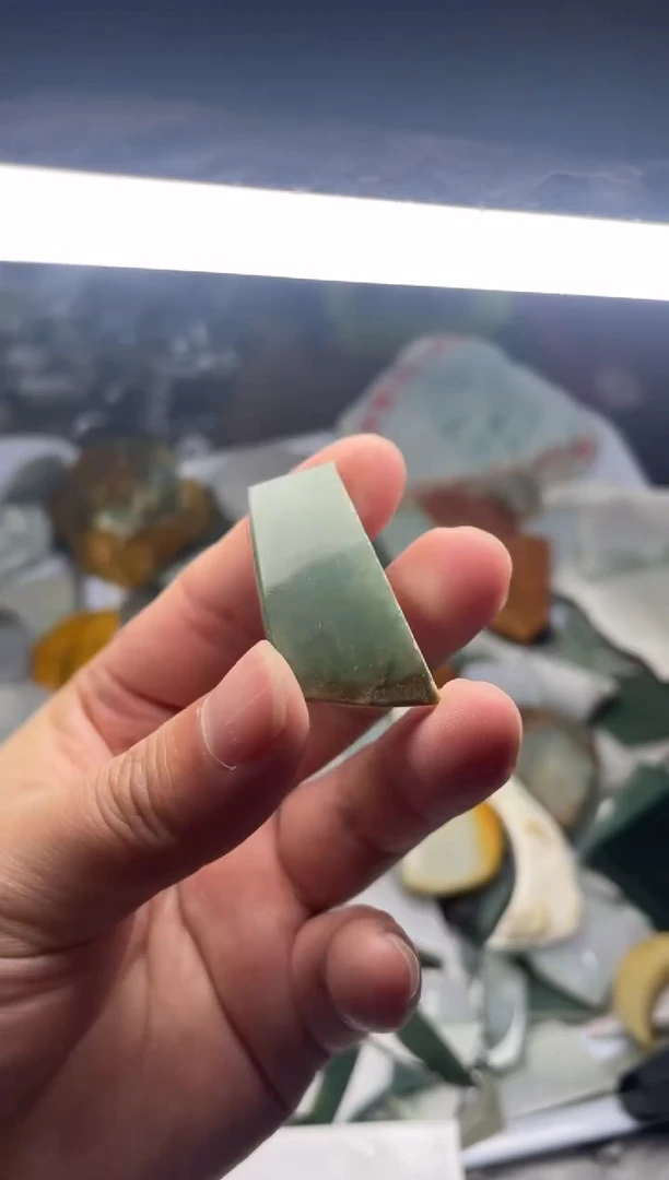 【闪购商品】翡翠颈饰未镶嵌122