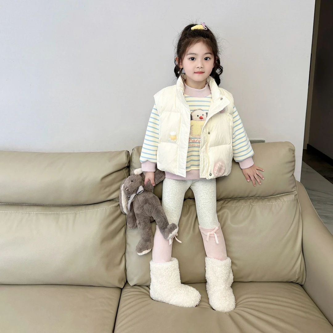 女童韩版套装2024冬季新款儿童可爱加厚马甲条纹卫衣打底裤三件套