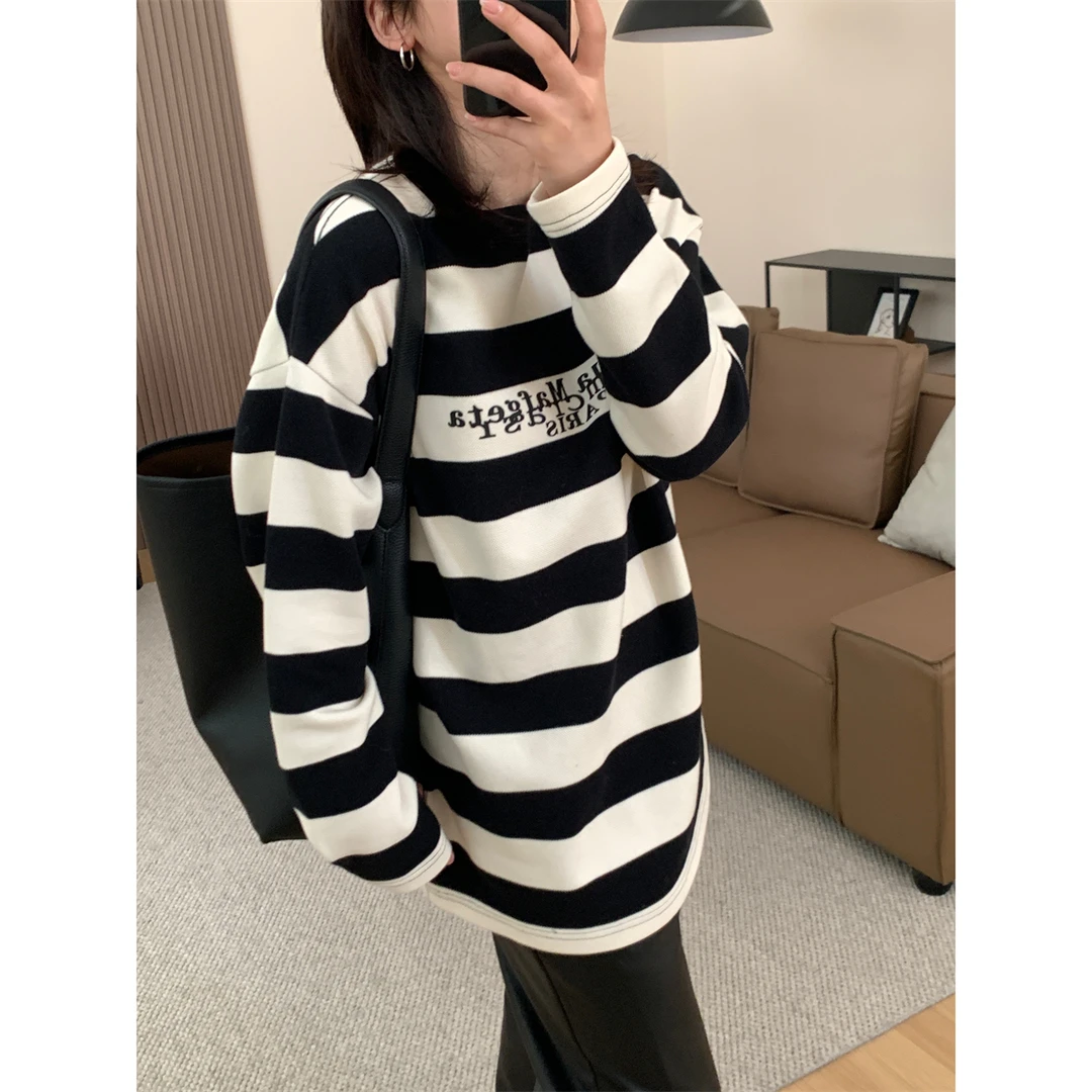 【马G拉】3D立体烫印黑白条纹套头卫衣女秋冬韩版时尚宽松休闲上衣