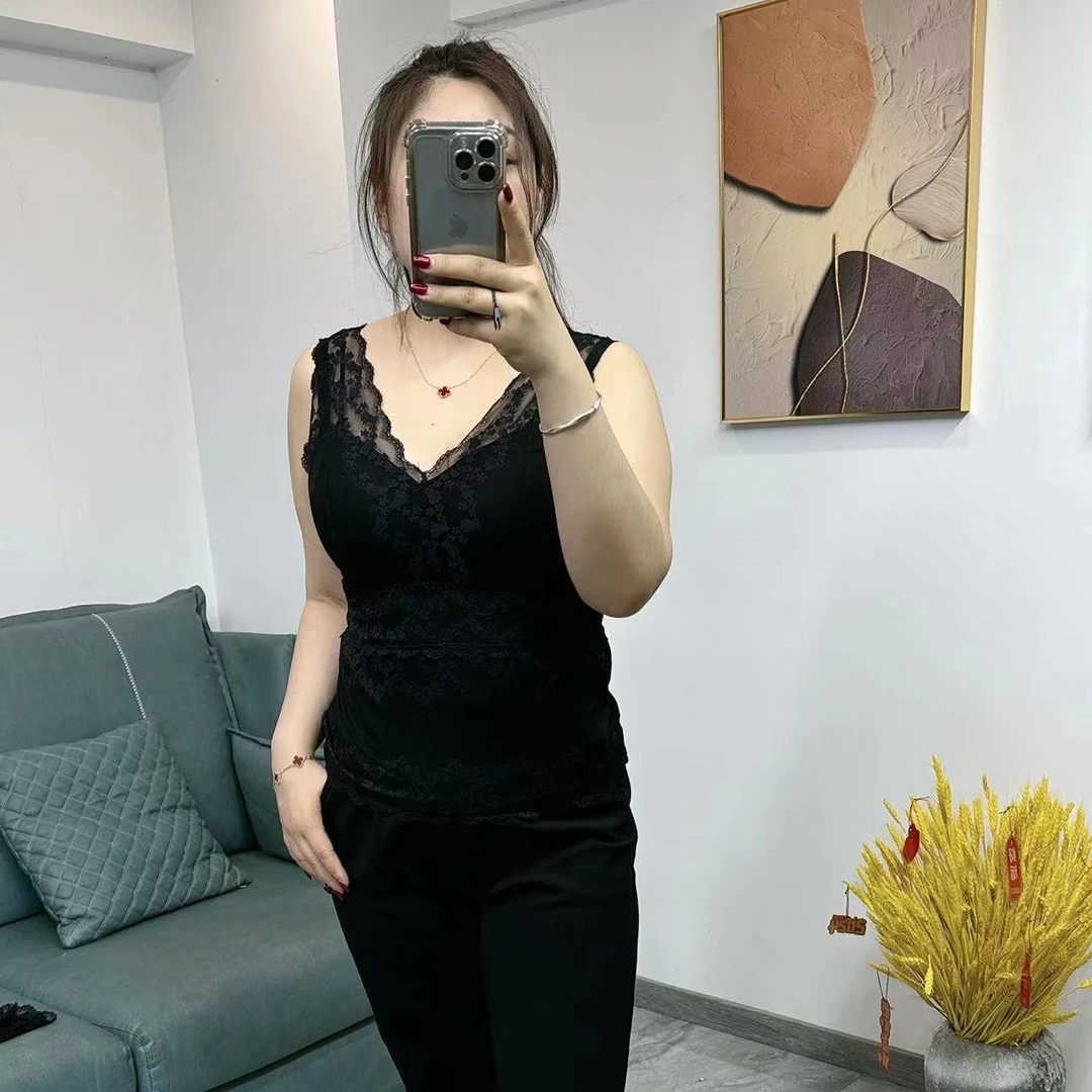 蕾丝肩带款背心5C108