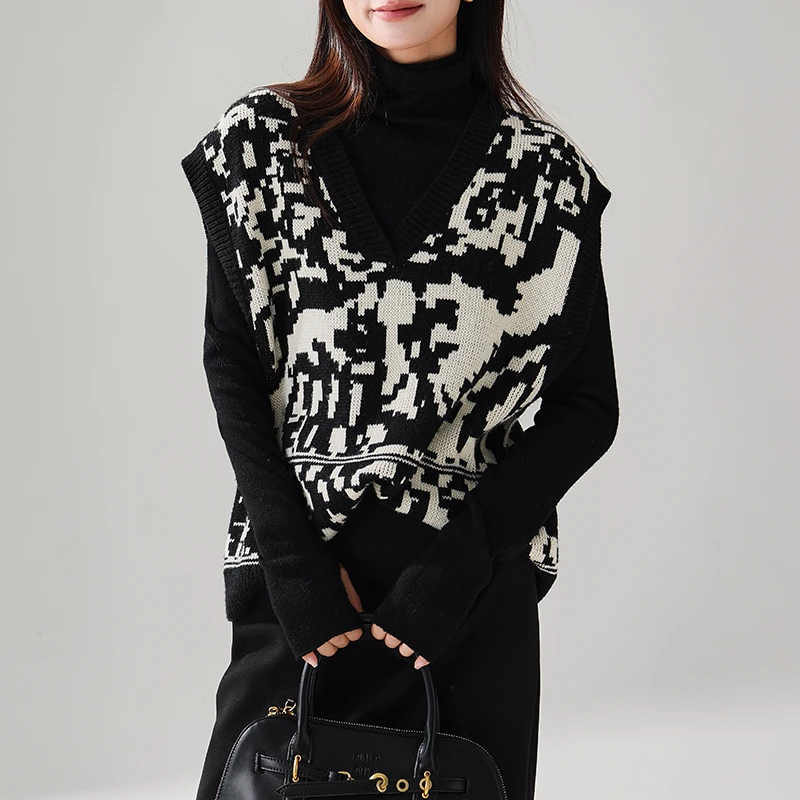 索菲丝尔复古撞色织花V领针织马甲女2024冬季无袖毛衣背心448023