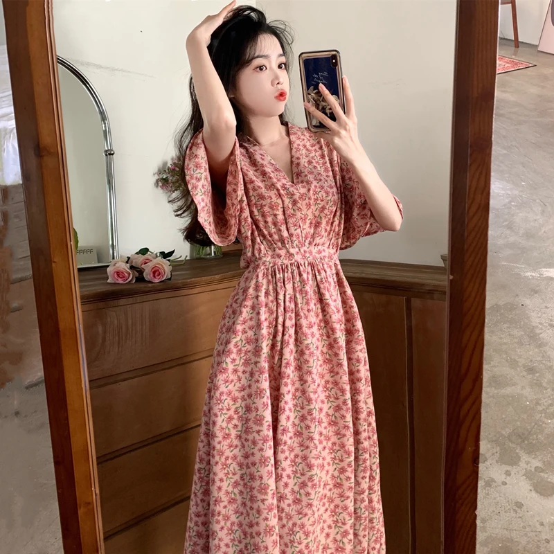 A389甜美温柔法式初恋感宽松V领收腰显瘦碎花连衣裙子2025年夏季