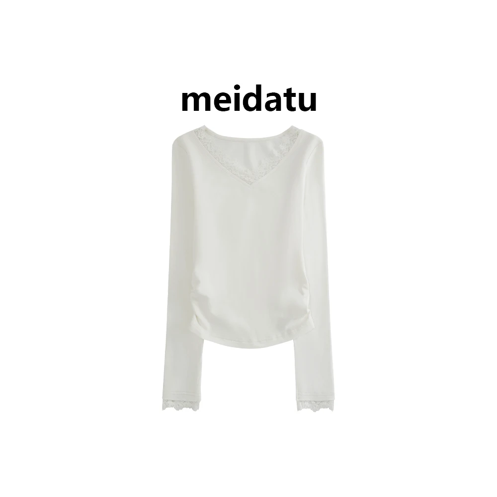 美哒兔(清版)（冬日伊甸园）纯欲蕾丝拼接v领长袖上衣bk3146-5H