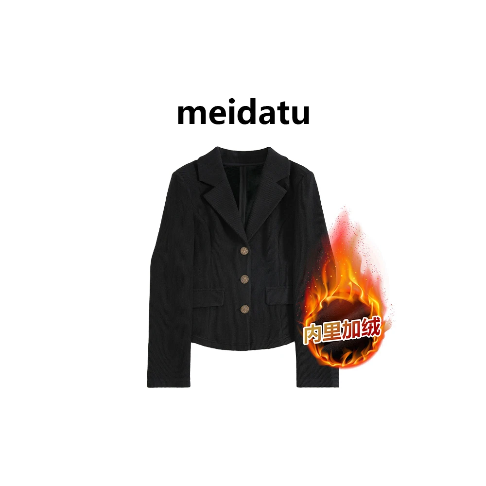 美哒兔（气质大女主）小香赫本v领金扣收腰西装外套（bd967-8）