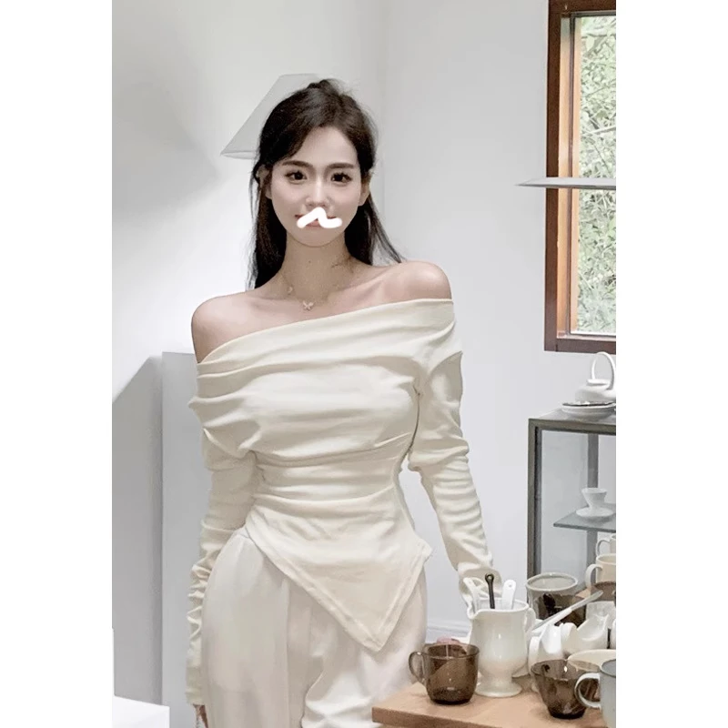 纯欲甜辣妹一字肩长袖t恤女2025夏季新款褶皱不规则性感茶艺上衣