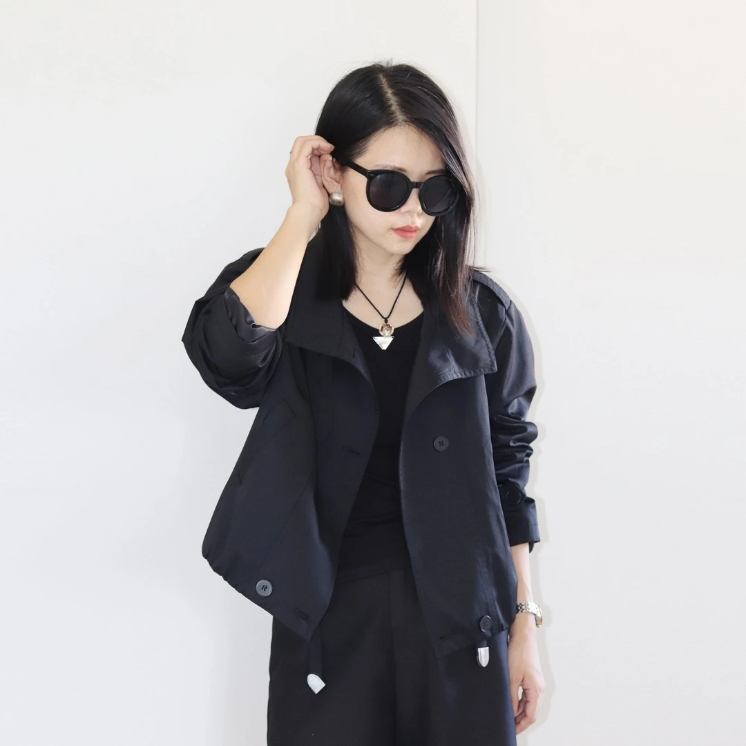 2024秋季新款短款风衣气质时尚休闲百搭黑色收腰韩版女士风衣外套