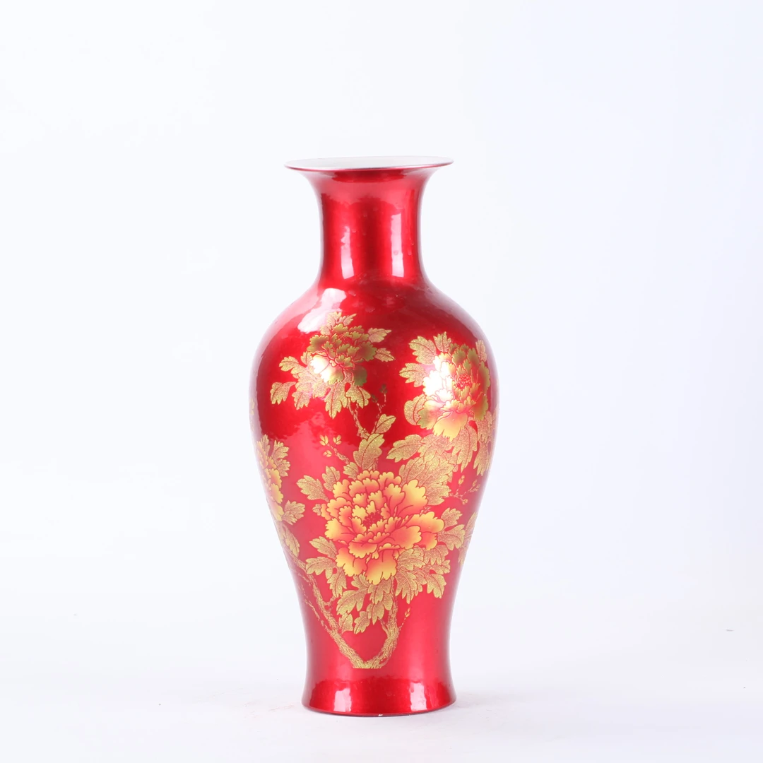 景德镇红色金花鱼尾瓶