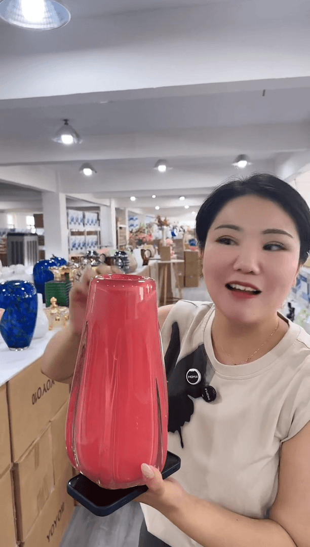 【闪购商品】瑞花瓶P-10晚