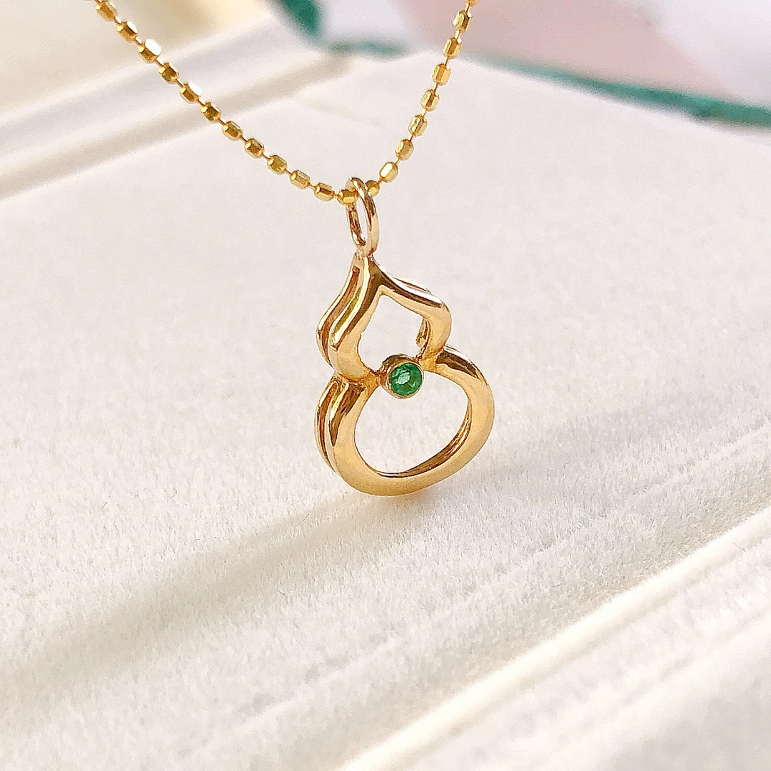 18K金祖母绿葫芦吊坠 金色轻奢时尚镶嵌简约精致设计师款 不含链