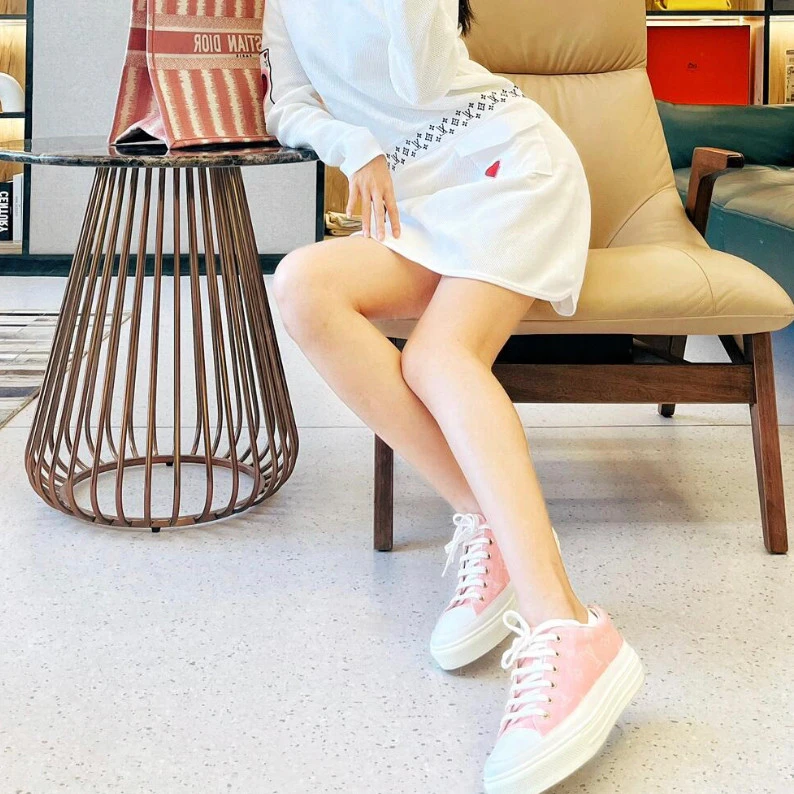 99新 LV 板鞋/36码/Xsps9793