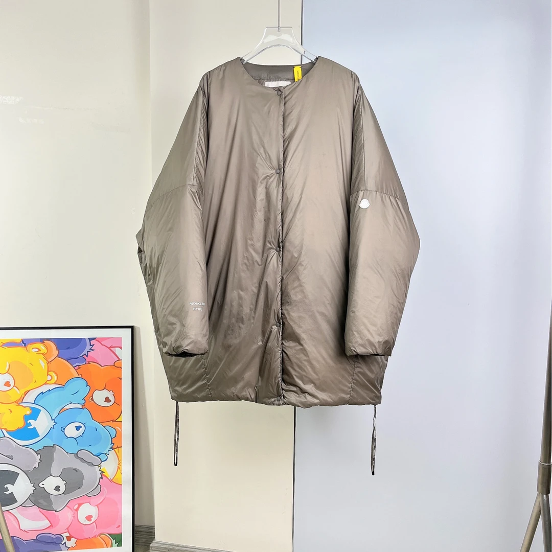 99新 MONCLER 羽绒服/2码/Xspa3754