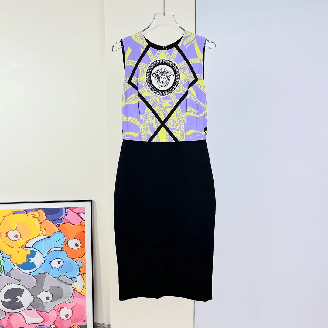 99新 Versace/范思哲 连衣裙 /40码/成色99/Xsp27447
