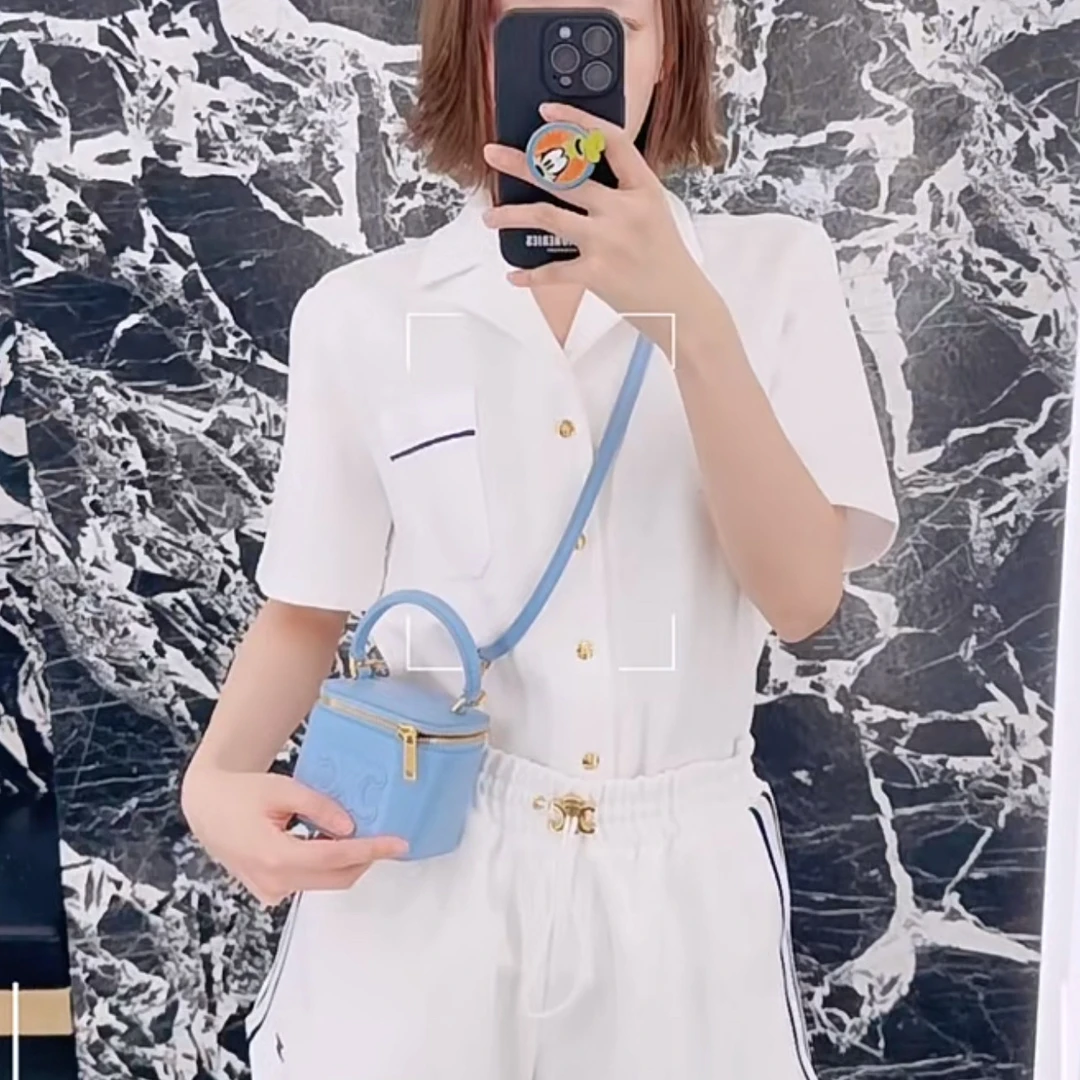 99新 Celine/思琳 短袖衬衫/S码/Xsp31264