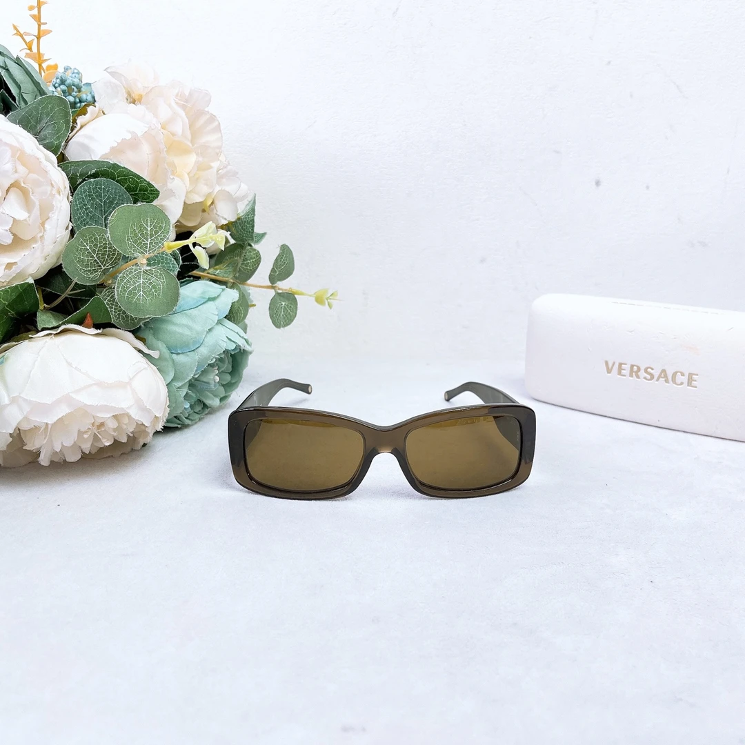 95新 Versace/范思哲 墨镜/码/成色95/XspA938