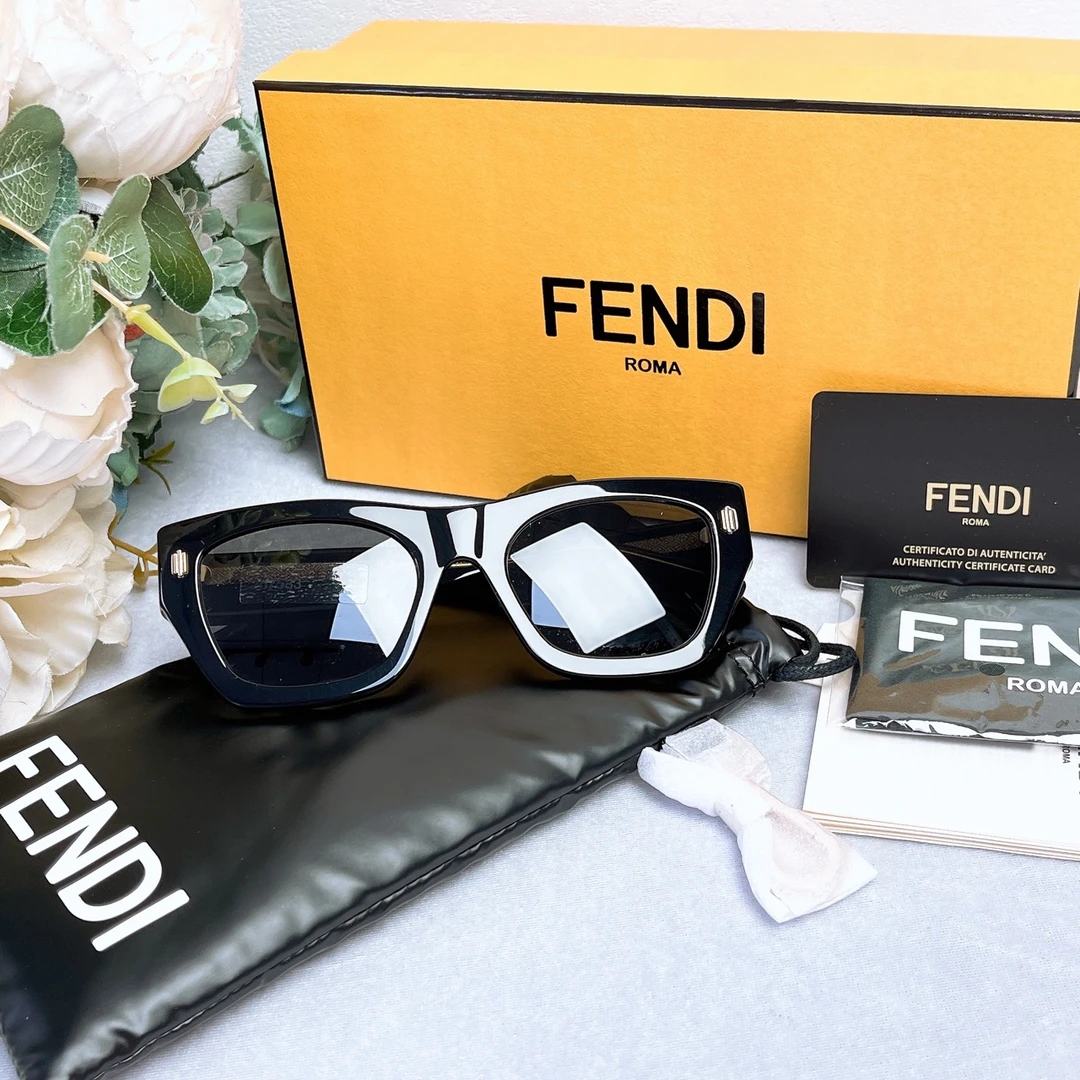 未使用 FENDI/芬迪 墨镜/码/成色/XspA1844