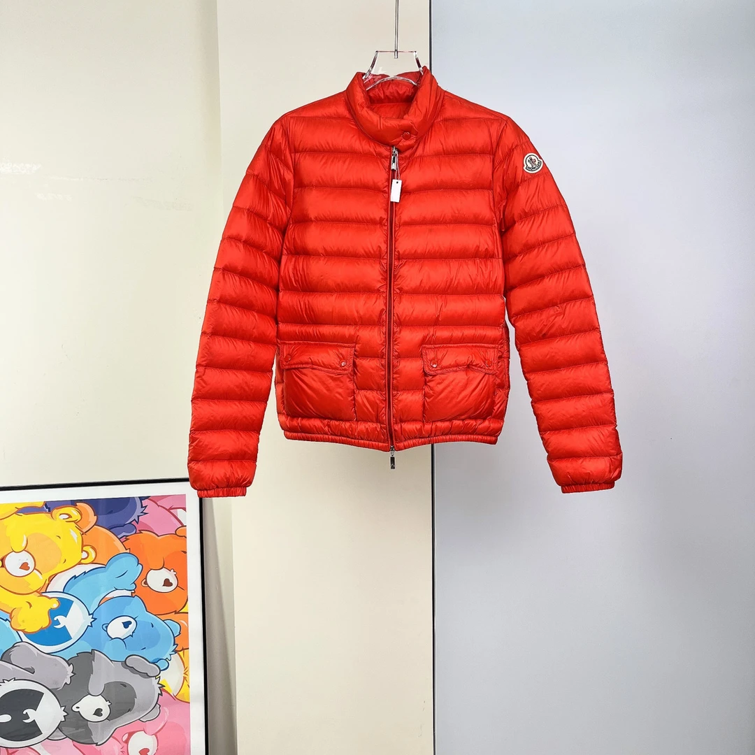 95新 MONCLER 羽绒服 /1码/Xsp29199
