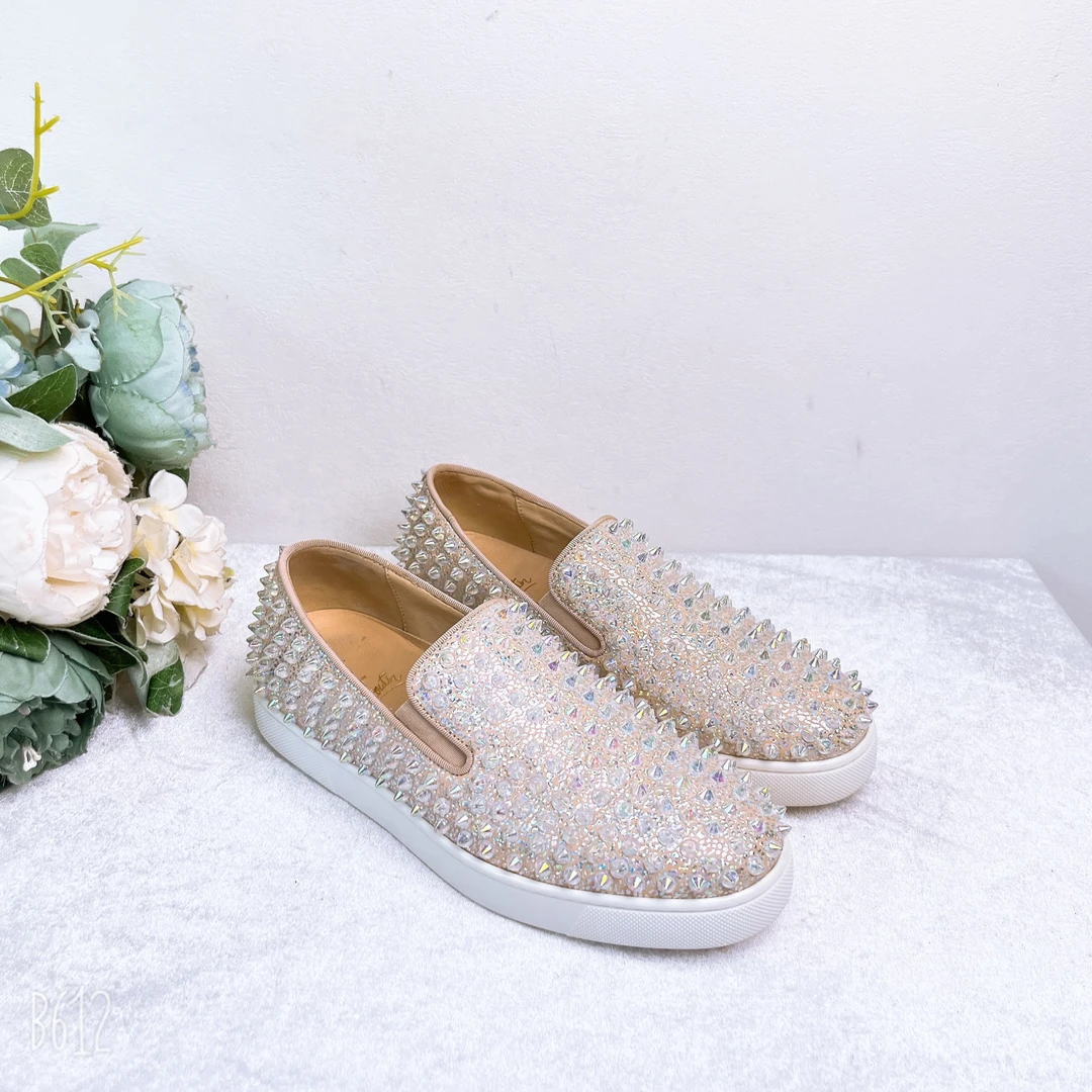 95新 Christian Louboutin/克里斯提·鲁布托 平底37成色Xsp27895
