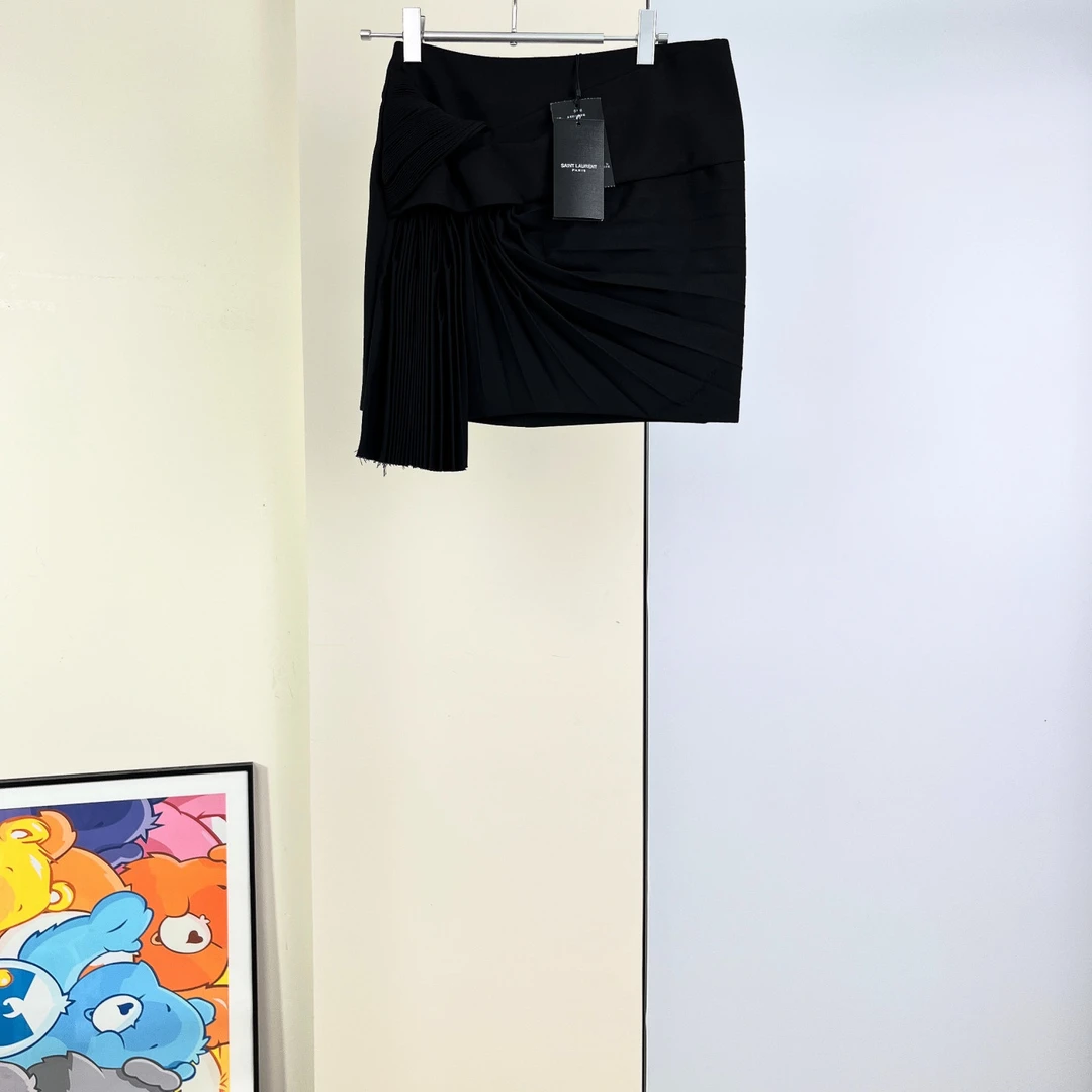全新未使用 YSL/圣罗兰 短裙 /34码/Xsp31217