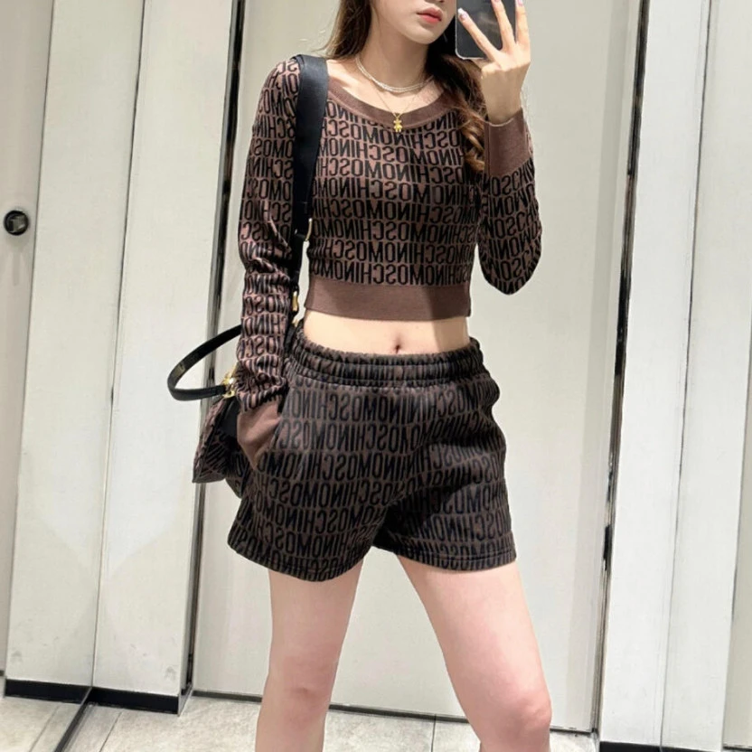 99新 MOSCHINO 针织上衣/36码/Xspa3800